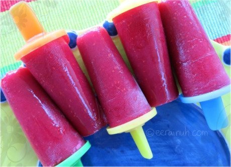 Delicious and healthy Raspberry and Rose Popsicles © Eerainuh 'VaVaVoom.'