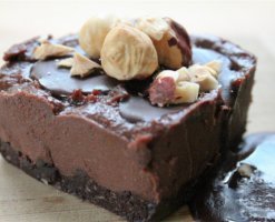 This chocolate hazelnut cheesecake is so rich and creamy your friends won't believe that it's vegan. Yes, we've said it before; and it is still true!