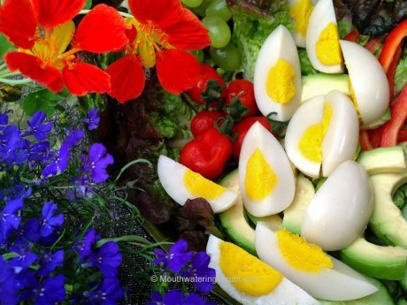 These are the first VEGAN hard boiled eggs in the history of the world! Photo © Miriam 'Mouthwatering Vegan Recipes'.